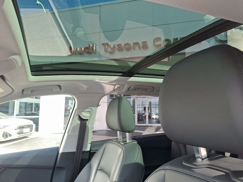 Thumbnail: 2022 Audi Q7 - 14