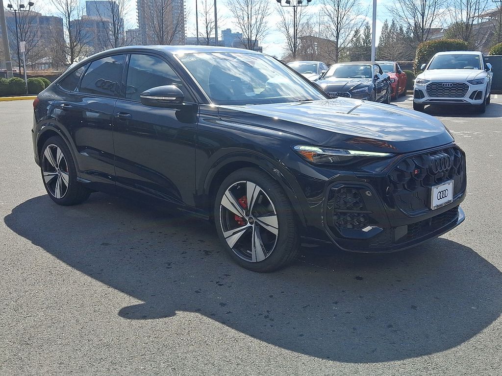 Thumbnail: 2025 Audi SQ5 - 2