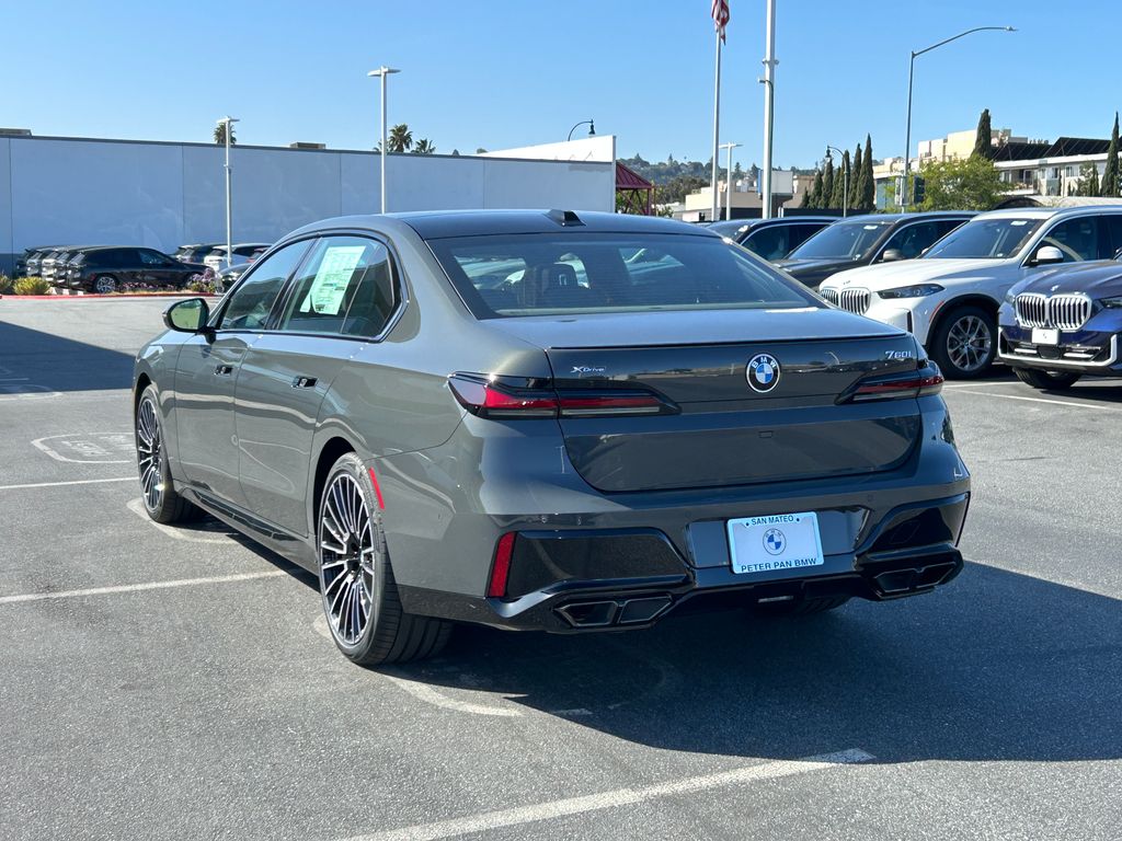 2025 BMW 7 Series 760i xDrive 3
