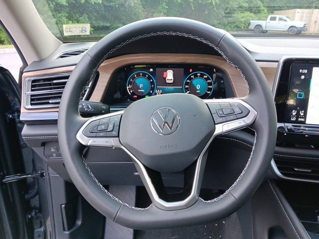 2024 Volkswagen Atlas 2.0T SE w/Technology 14