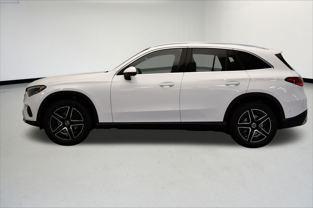 Thumbnail: 2026 Mercedes-Benz GLC - 2