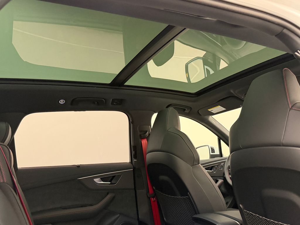 Thumbnail: 2026 Audi Q7 - 14