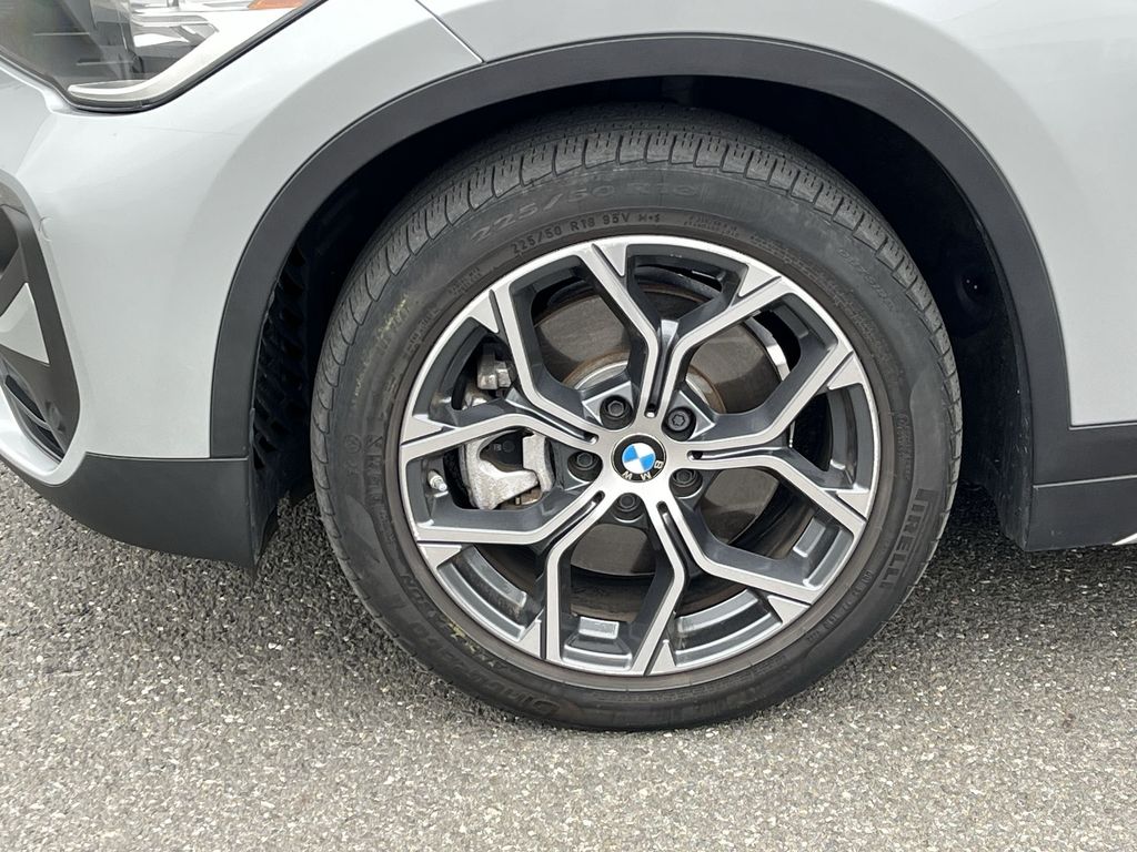 Thumbnail: 2021 BMW X1 - 10