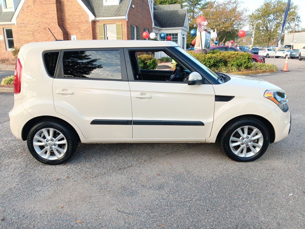 2013 Kia Soul Plus 6