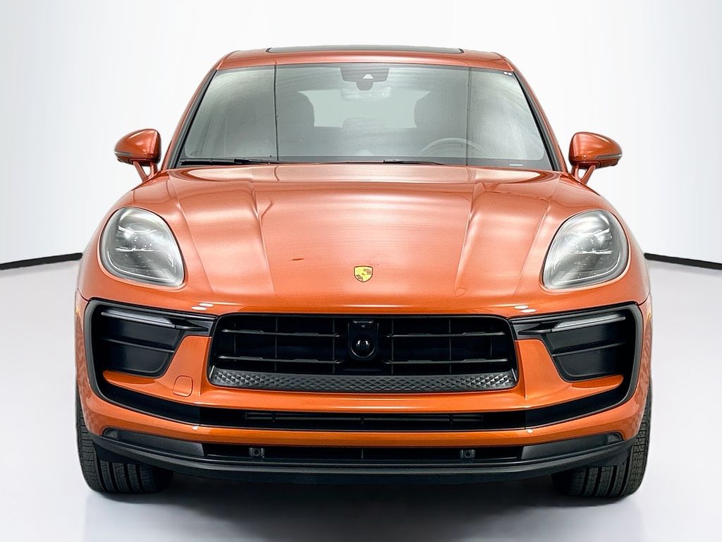 Thumbnail: 2025 Porsche Macan - 10