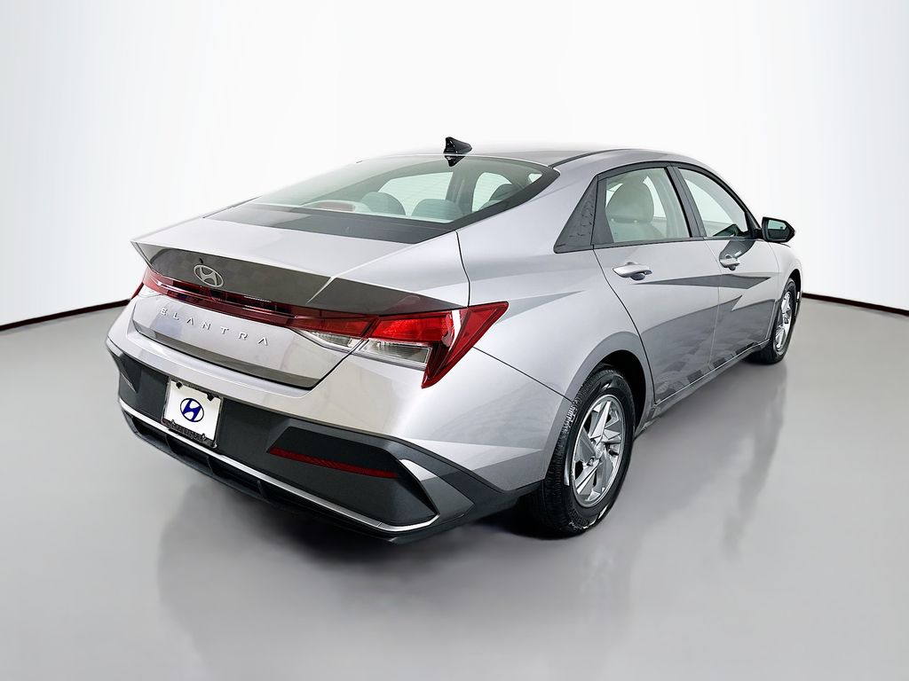 Thumbnail: 2025 Hyundai Elantra - 5