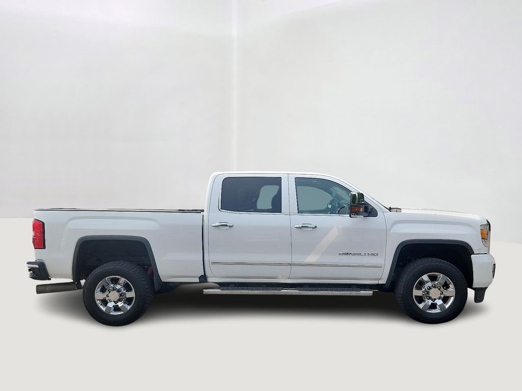 2016 GMC Sierra 2500 Denali 4