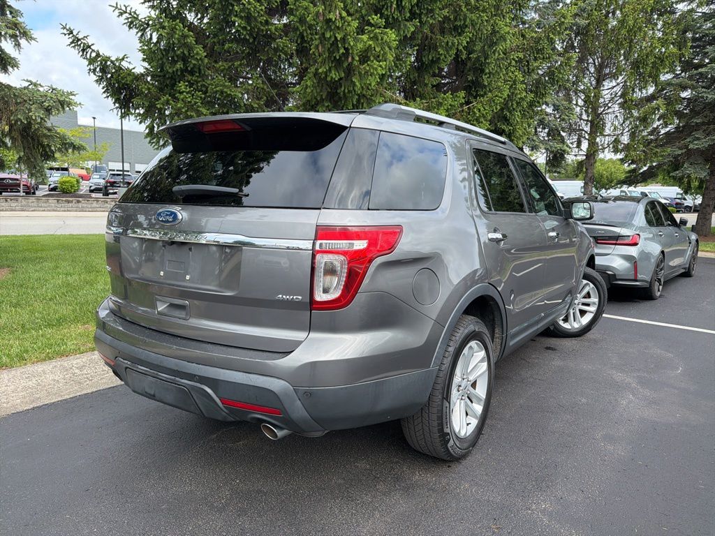 Thumbnail: 2012 Ford Explorer - 3