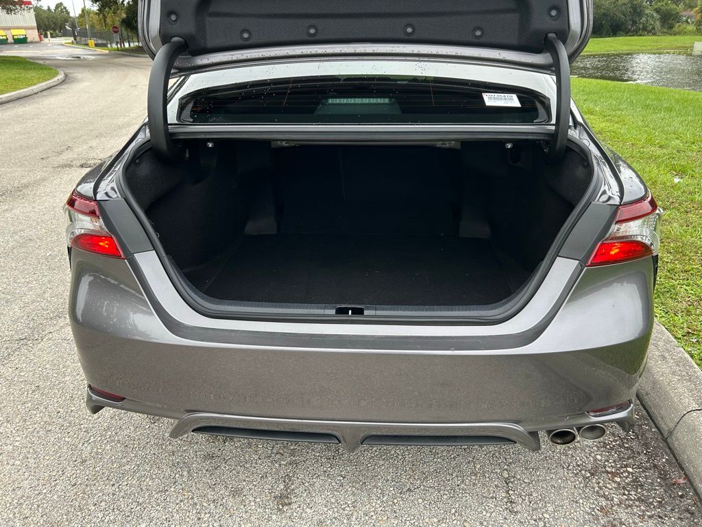 Thumbnail: 2023 Toyota Camry - 10