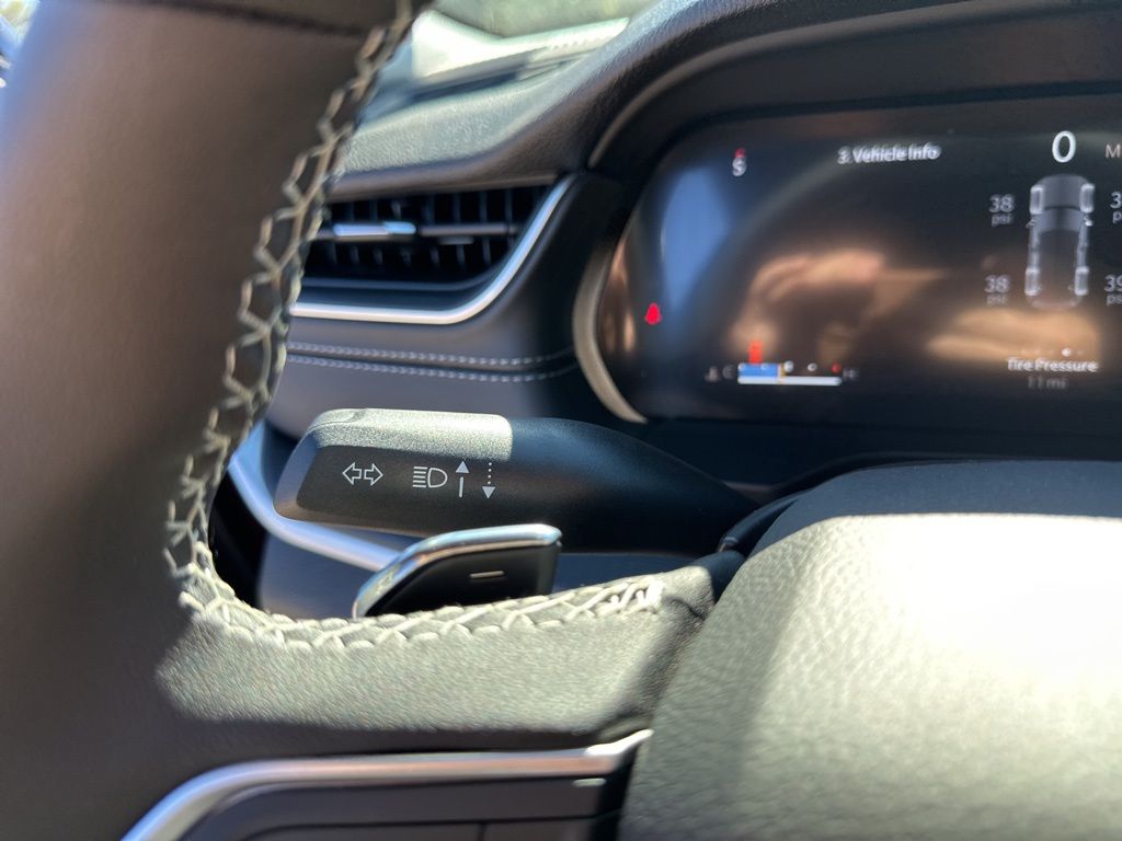 New Car 2025 Jeep Grand Cherokee  Laredo X For Sale Under $40,000 In Austin, Texas