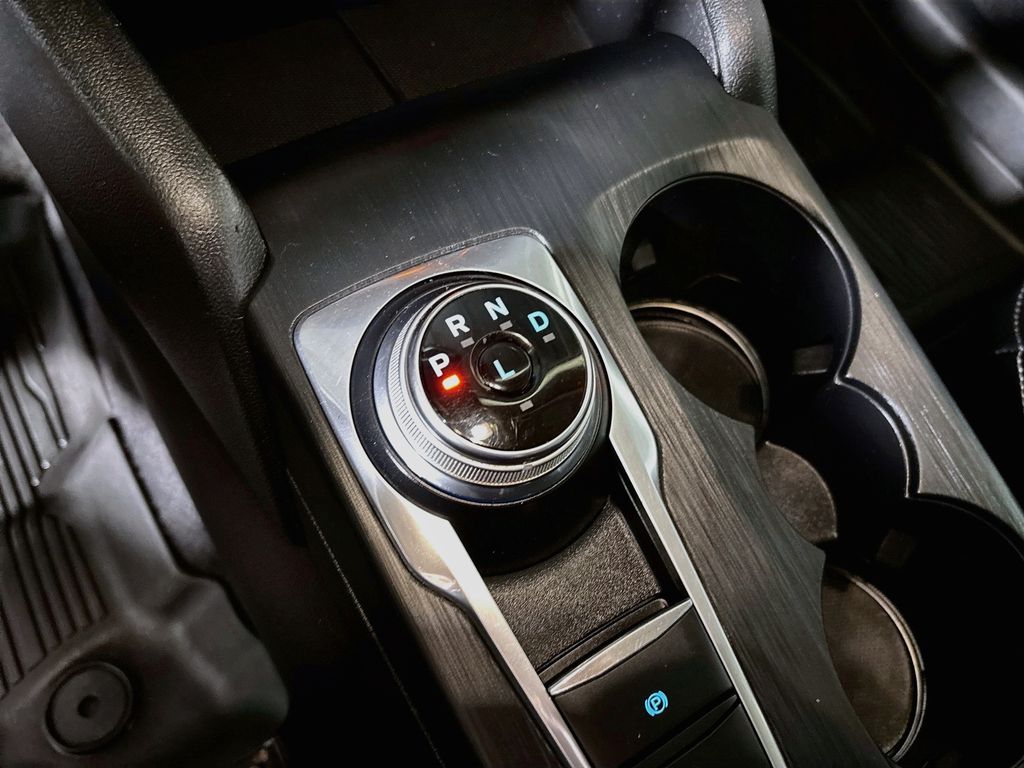 2020 Ford Escape Hybrid Titanium