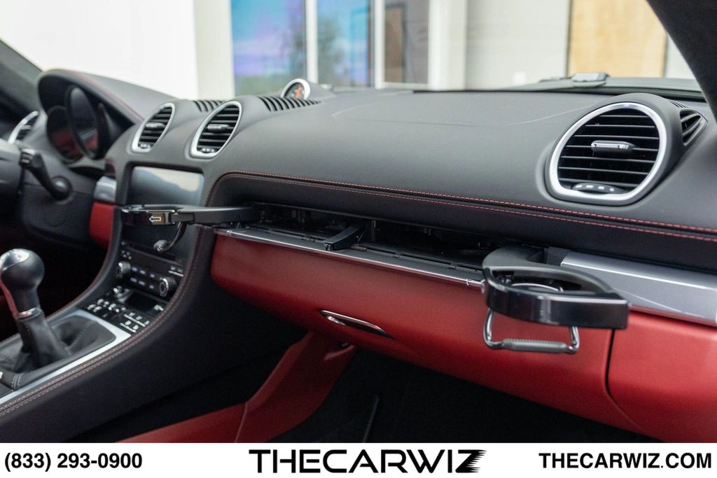 2023 Porsche 718 Cayman