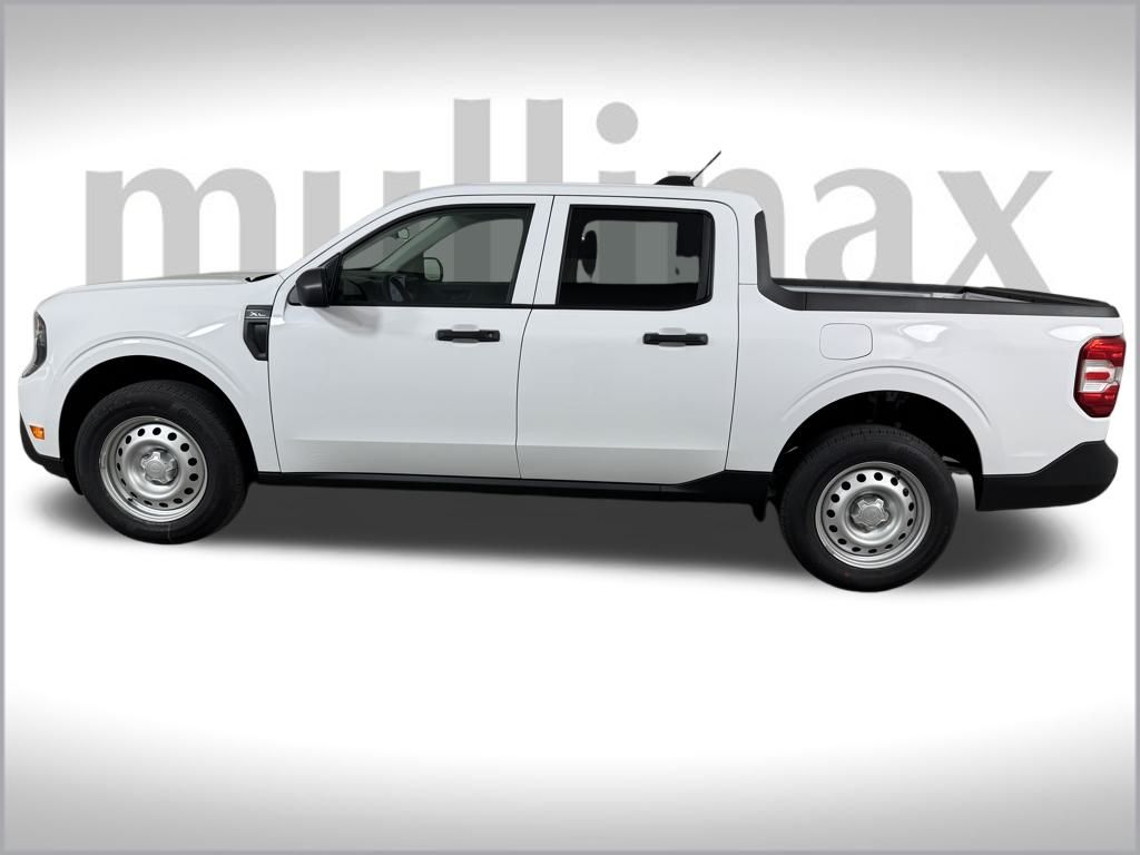 2025 Ford Maverick XL photo 2