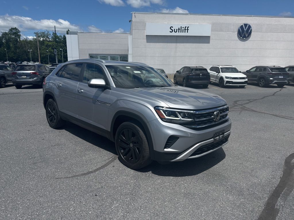 2023 Volkswagen Atlas Cross Sport 2.0T SE w/Technology Silver at Subaru and VW of Moon Township
