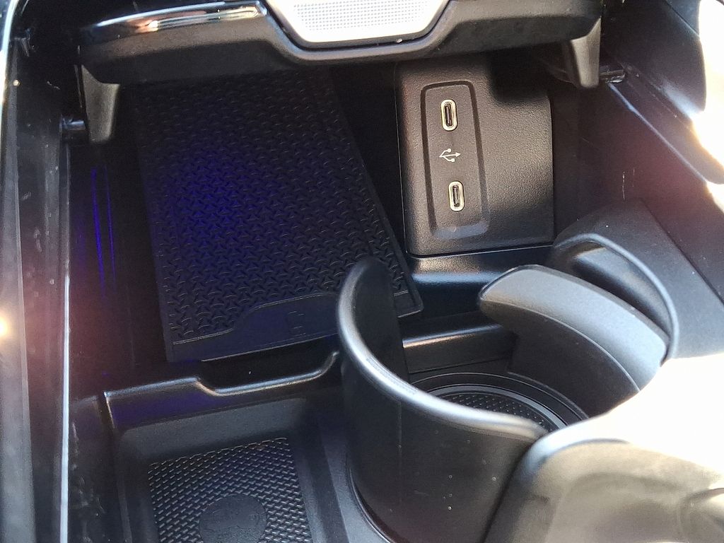 Thumbnail: 2026 Mercedes-Benz GLC - 17