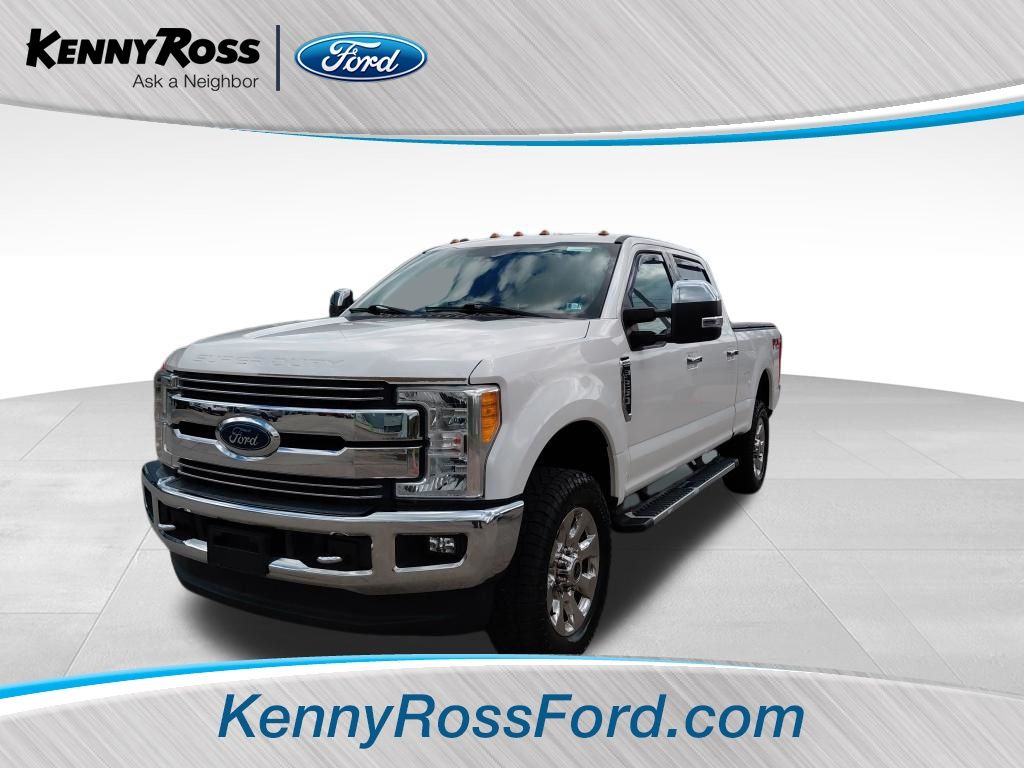 White Platinum Clearcoat Metallic 2017 Ford F-250 Super Duty Lariat Crew Cab 4WD Pickup Truck Four-Wheel Drive 6-Speed Automatic