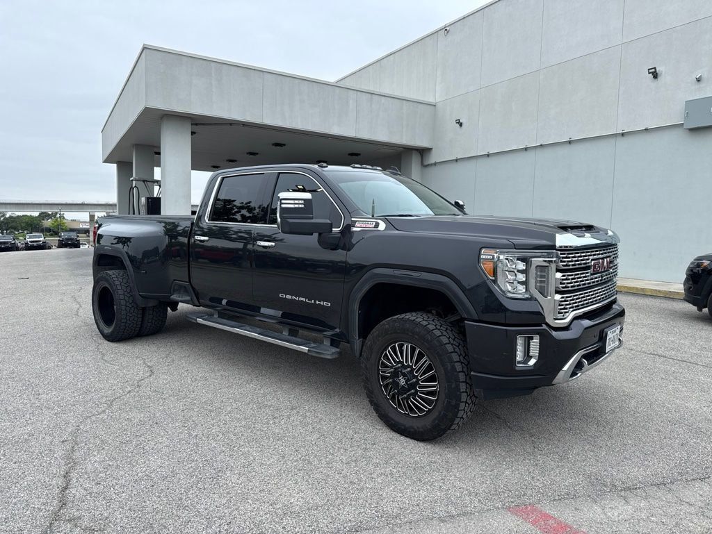 2020 GMC Sierra 3500HD Denali Crew Cab 4WD