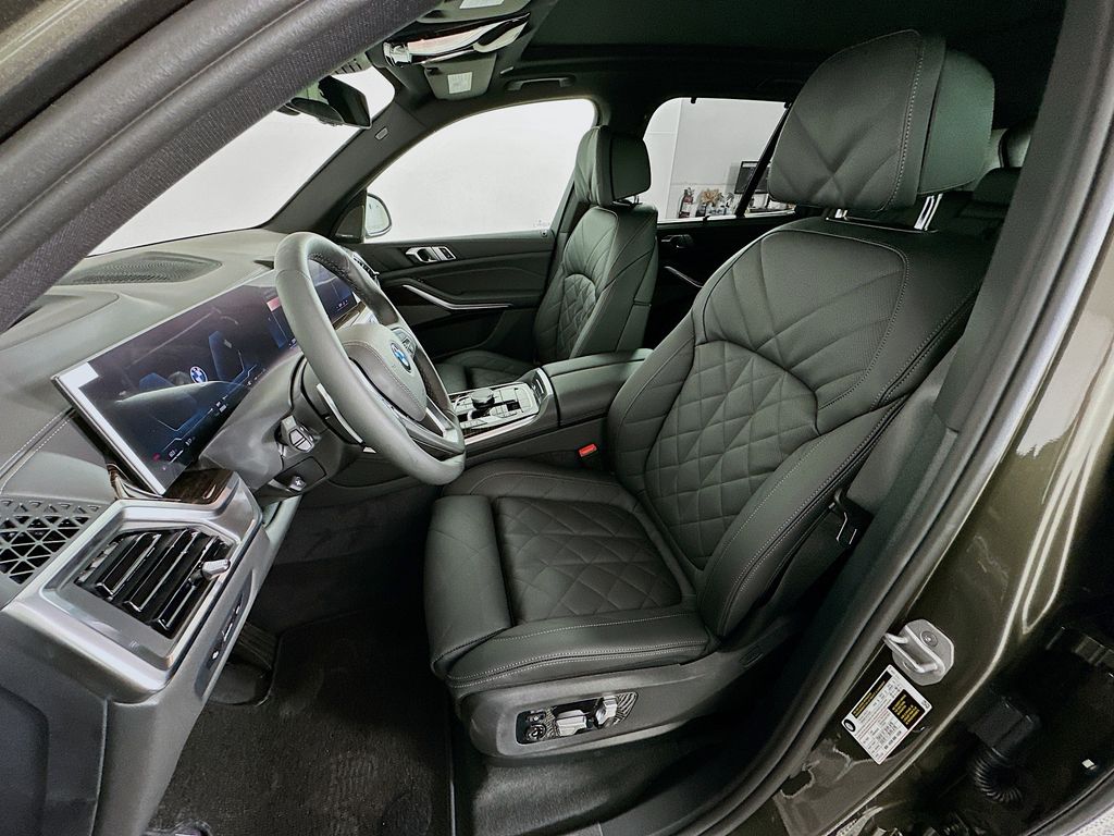 Thumbnail: 2026 BMW X5 - 16