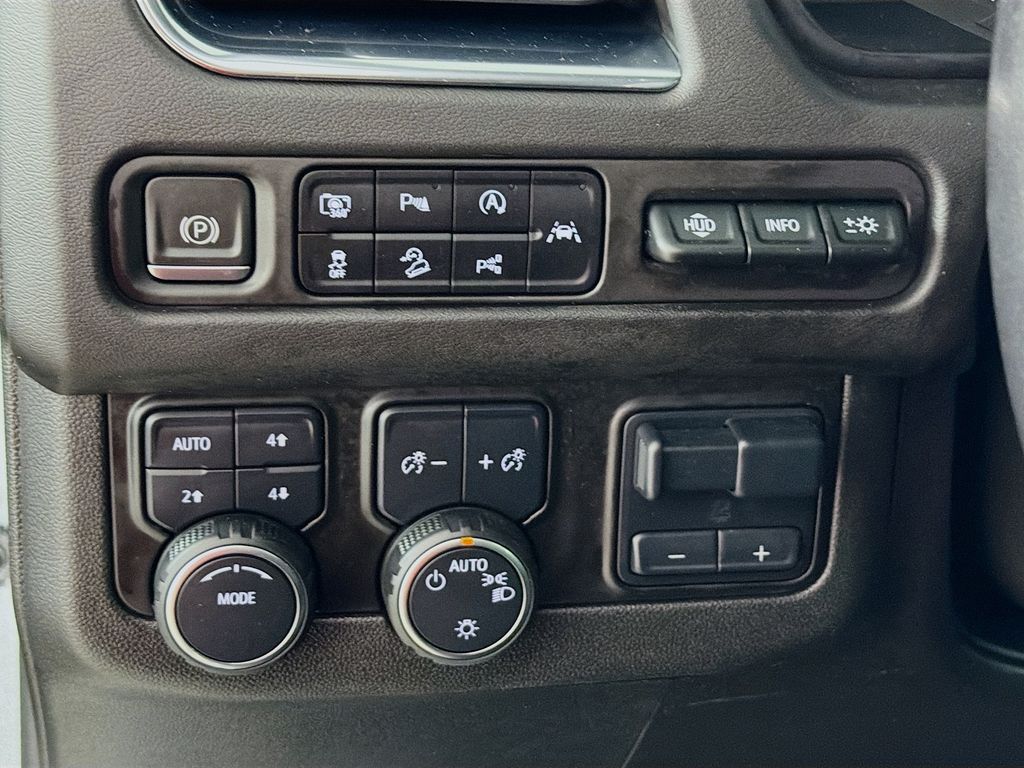 Used 2023 Chevrolet Suburban SUV