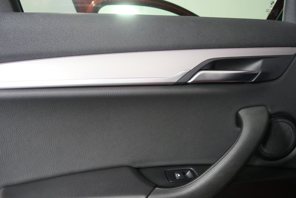 Thumbnail: 2023 BMW X2 - 13