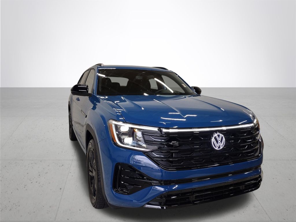 2026 Volkswagen Atlas Cross Sport 2.0T SEL R-Line Black