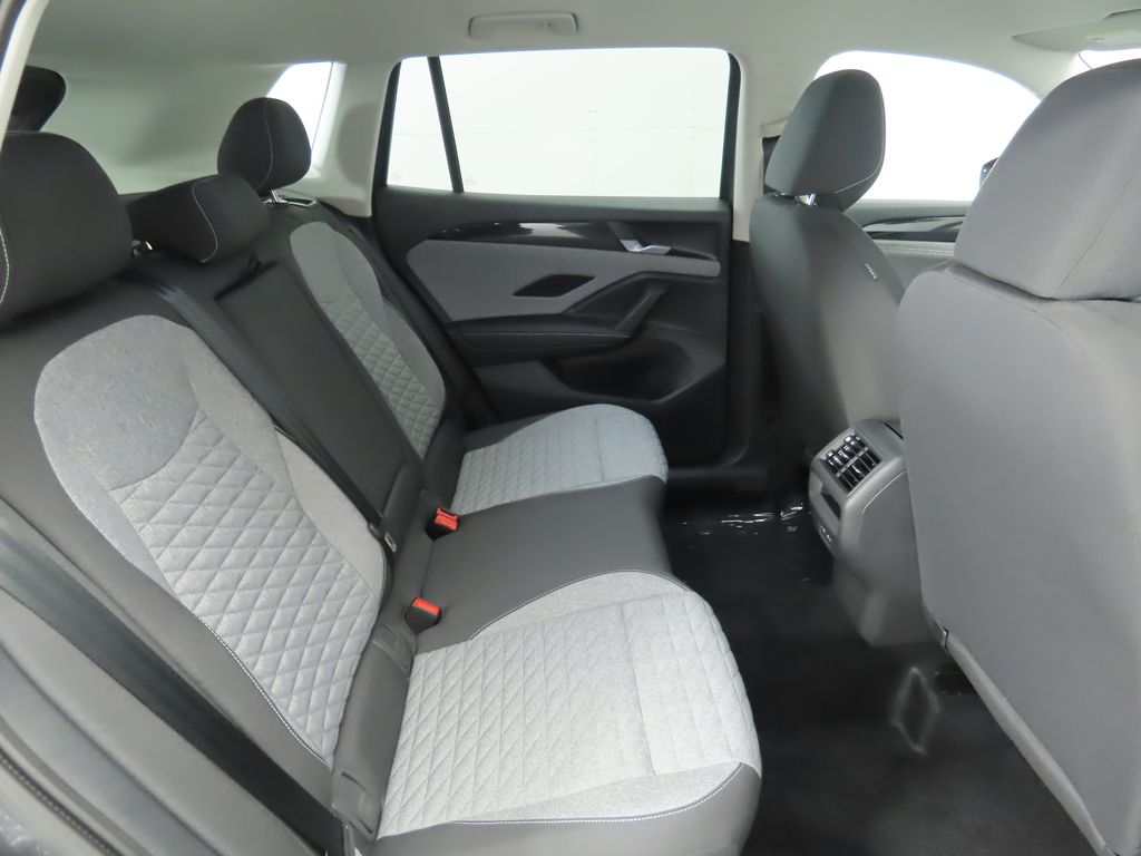 Thumbnail: 2025 Volkswagen Tiguan - 22