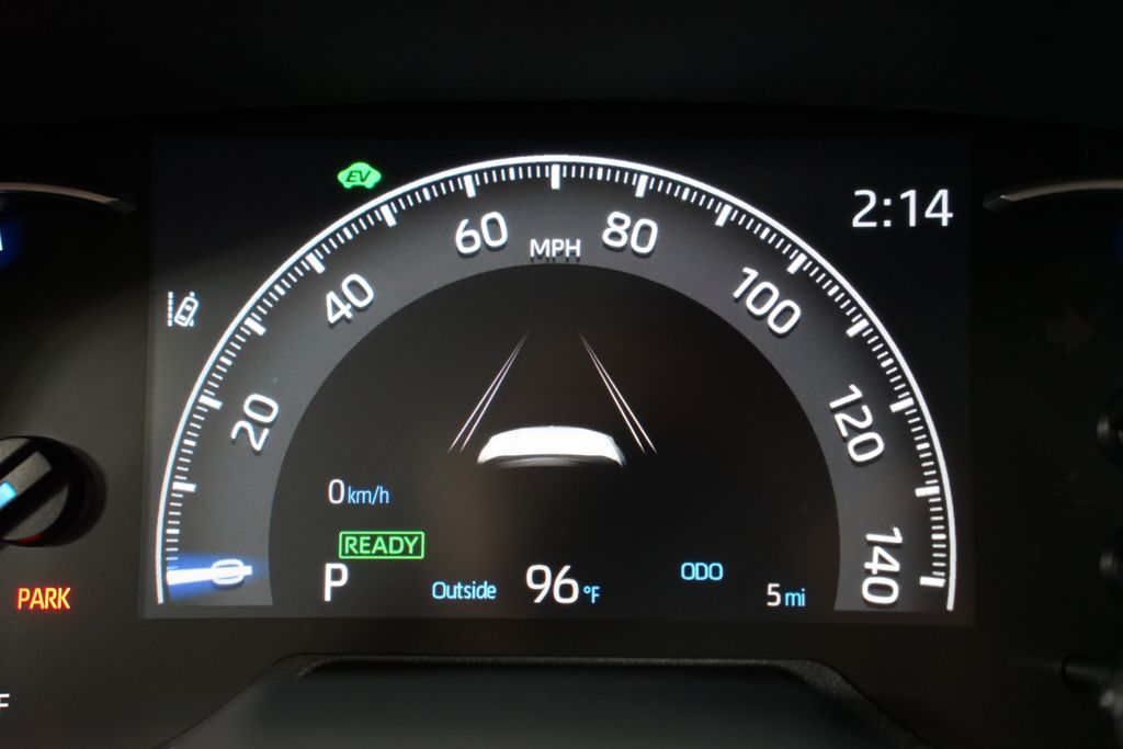 2025 Toyota RAV4 XLE 16