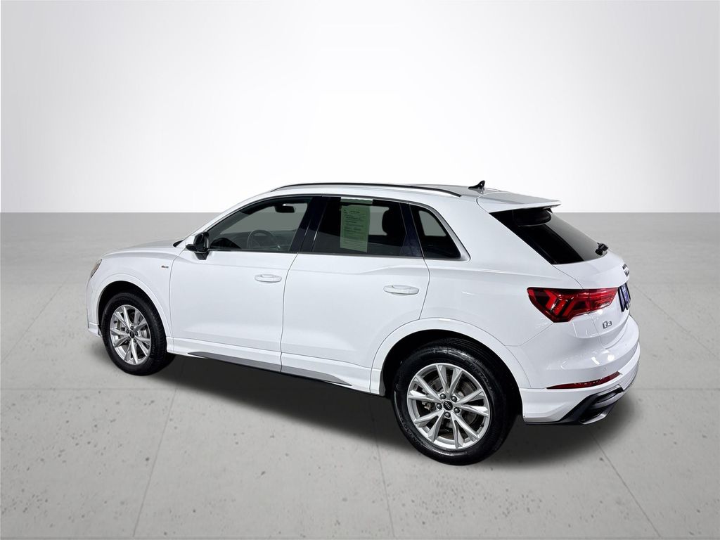 2024 Audi Q3 Premium