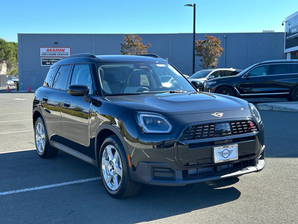 2025 MINI Cooper Countryman Iconic 7