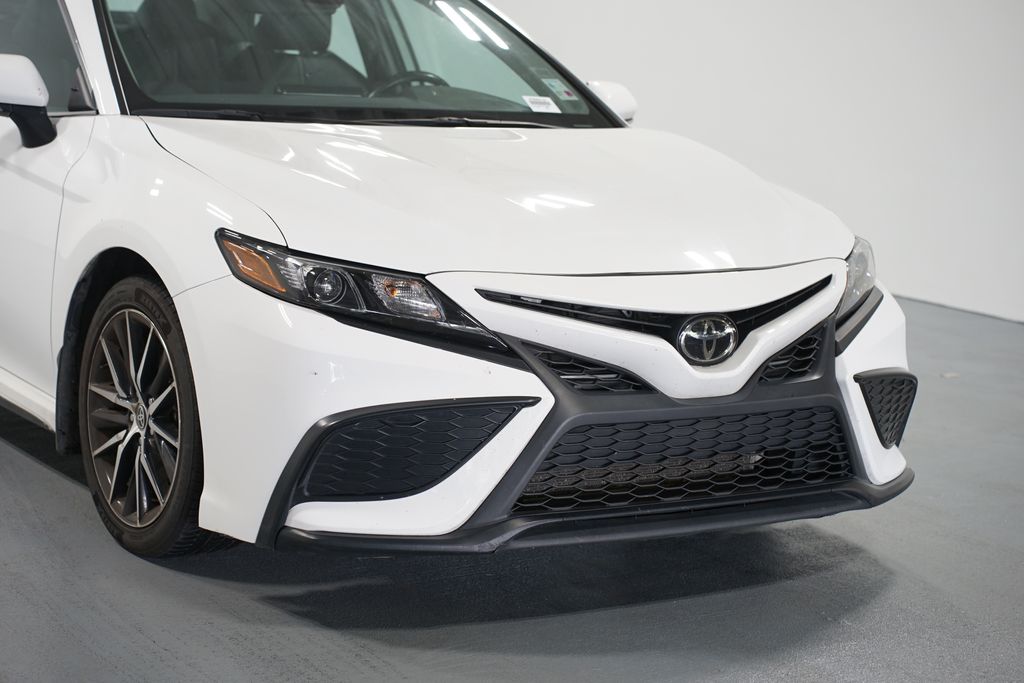 Thumbnail: 2023 Toyota Camry - 4