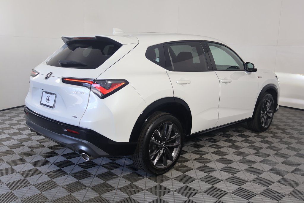 Thumbnail: 2025 Acura ADX - 2