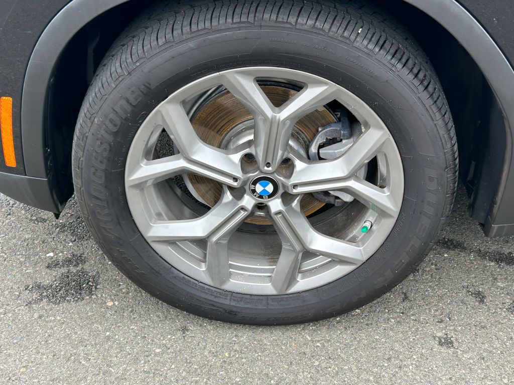 Thumbnail: 2021 BMW X3 - 9