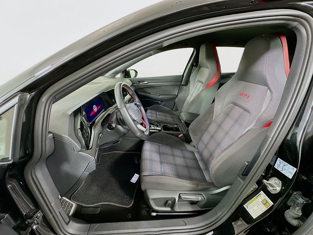 Thumbnail: 2024 Volkswagen Golf - 20