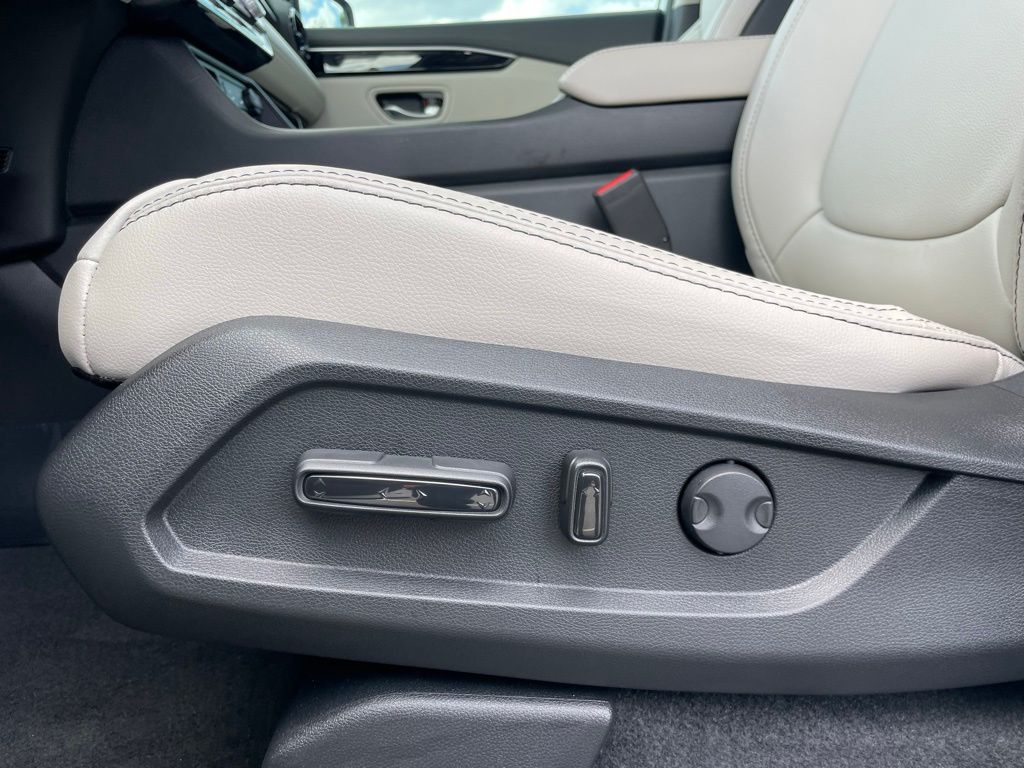 Thumbnail: 2026 Honda Pilot - 25