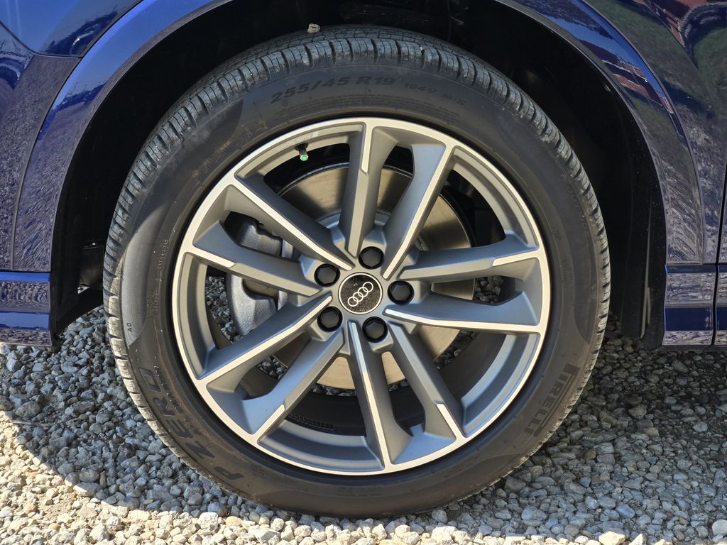 new 2025 Audi Q3 car, priced at $46,110