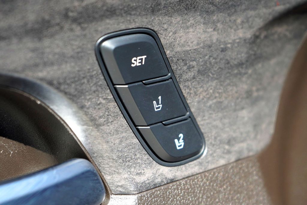 Used Car 2019 Hyundai Santa Fe  Ultimate For Sale Under $20,000 In Taylor, Texas