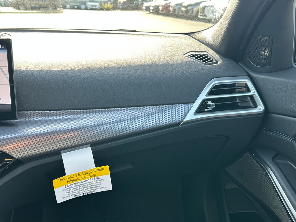 Thumbnail: 2026 BMW 3 Series - 26