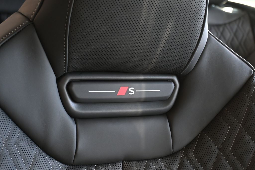 Thumbnail: 2025 Audi S5 - 19