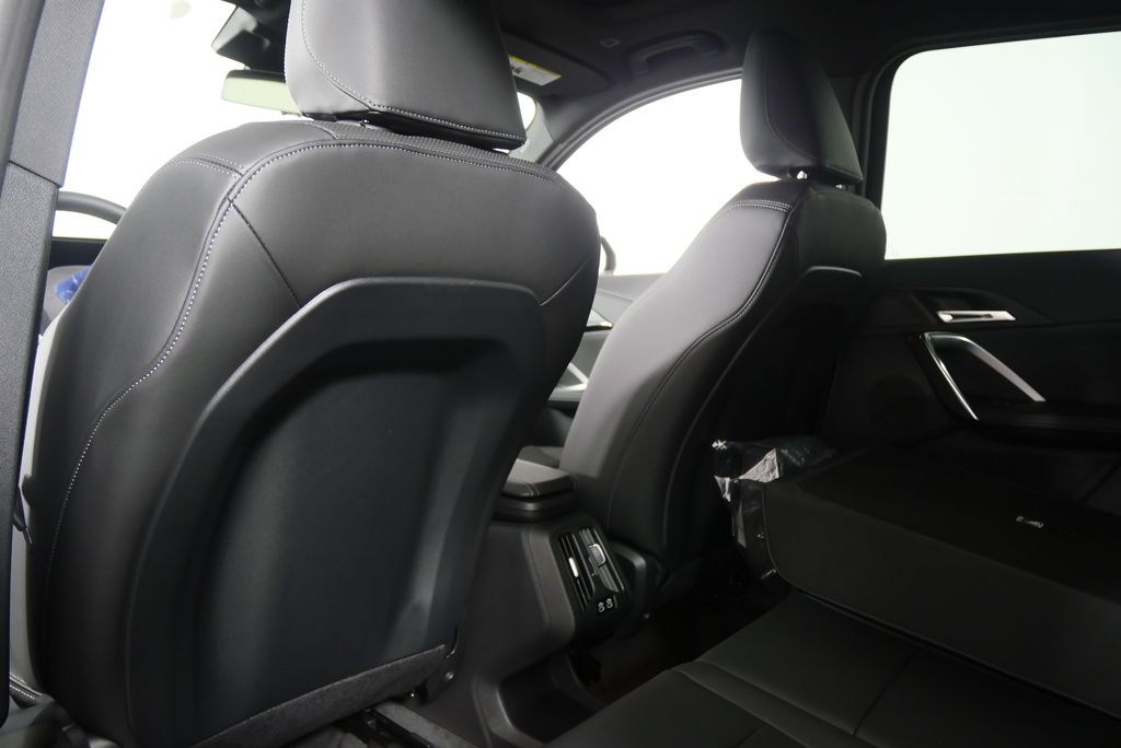 Thumbnail: 2025 BMW X1 - 16