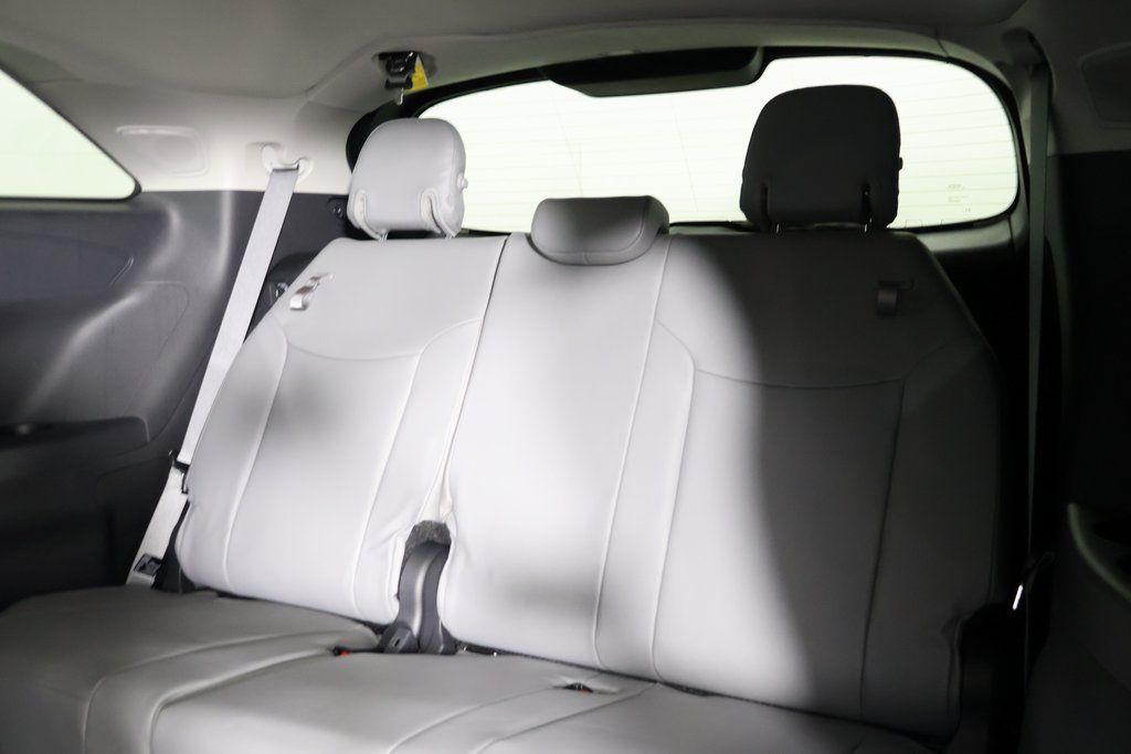 2025 Toyota Sienna XLE 7