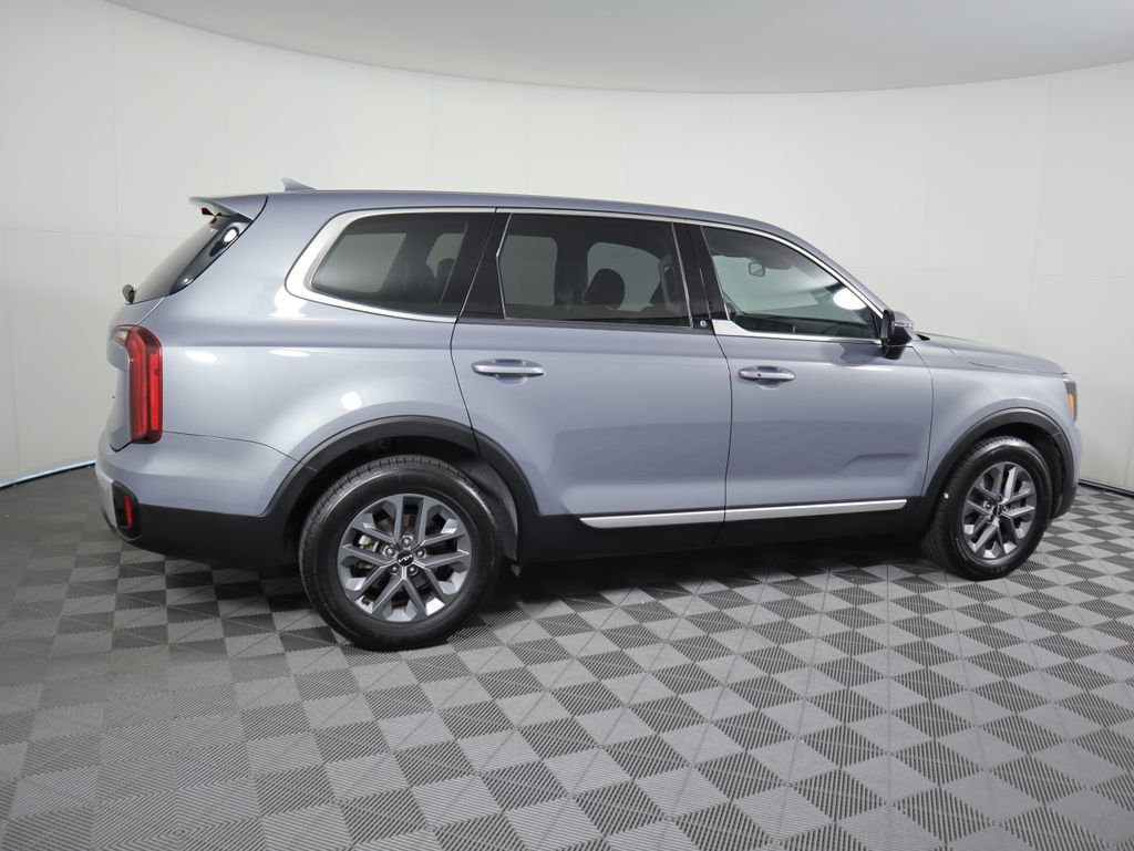 Thumbnail: 2024 Kia Telluride - 4