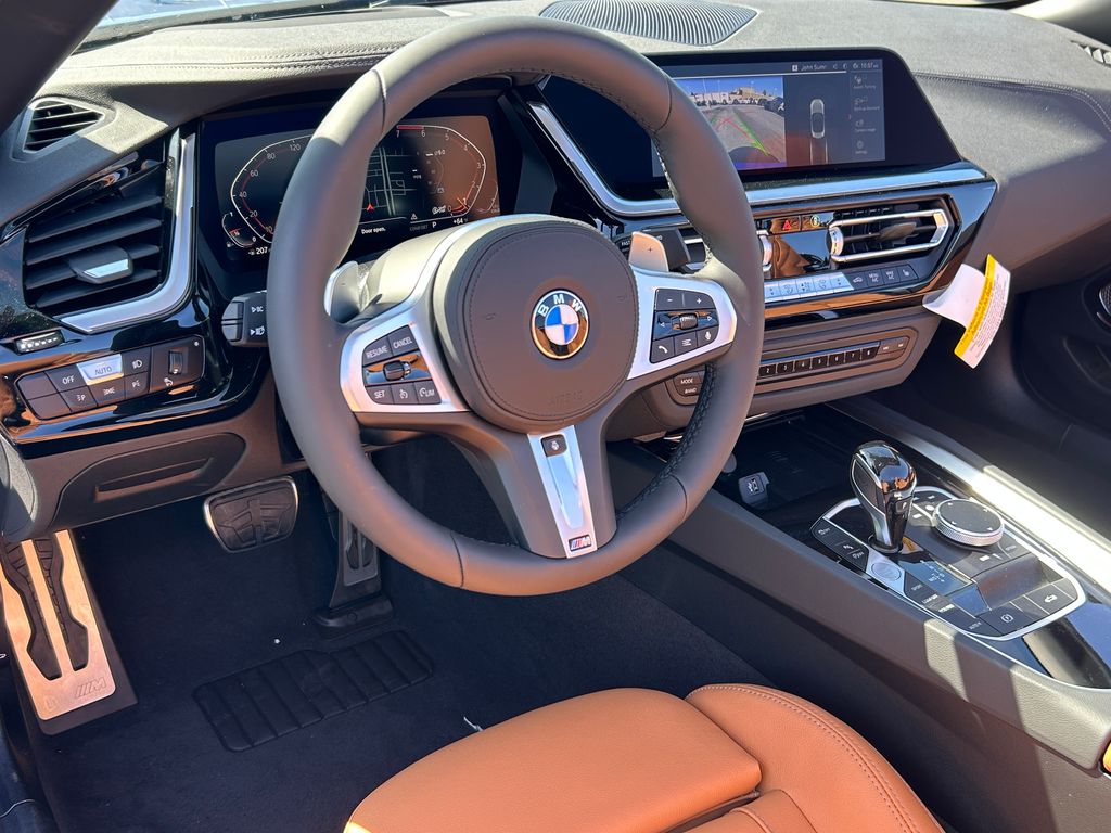 Thumbnail: 2026 BMW Z4 - 13