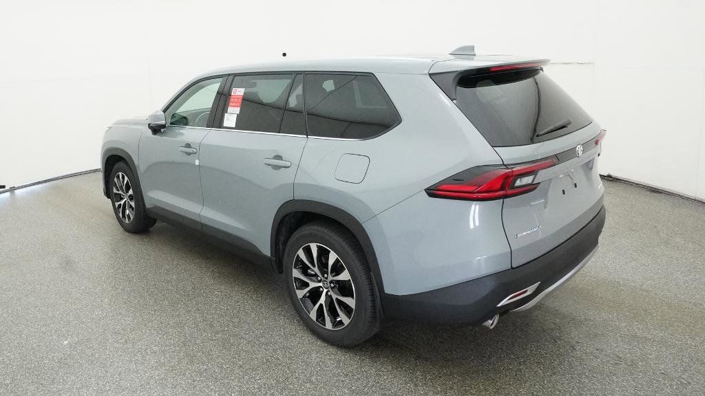 Thumbnail: 2026 Toyota Grand Highlander - 4