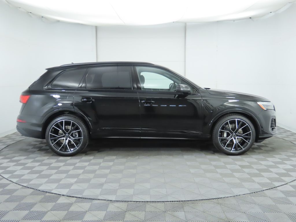 Thumbnail: 2025 Audi Q7 - 4