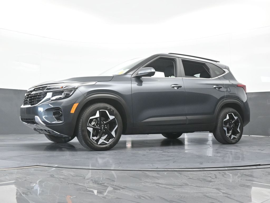 Used 2024 Gravity Gray Kia EX image 57