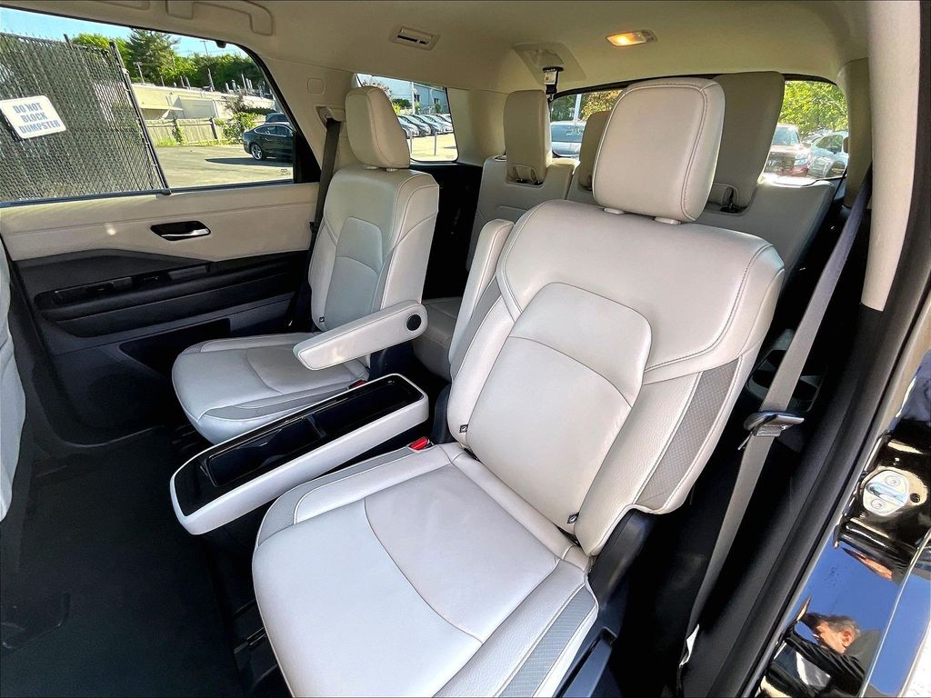 2023 Nissan Pathfinder — photo 15