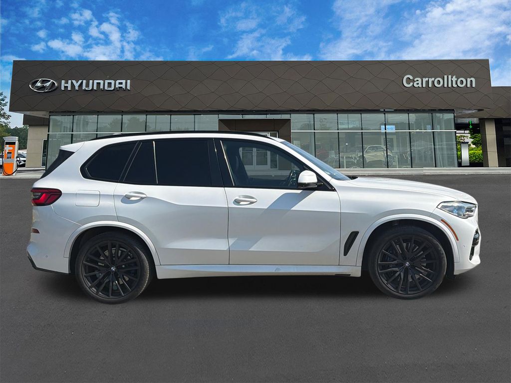 Used 2020 White BMW xDrive40i image 4