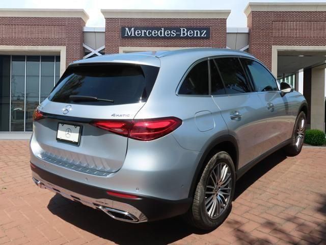2024 Mercedes-Benz GLC 300 4