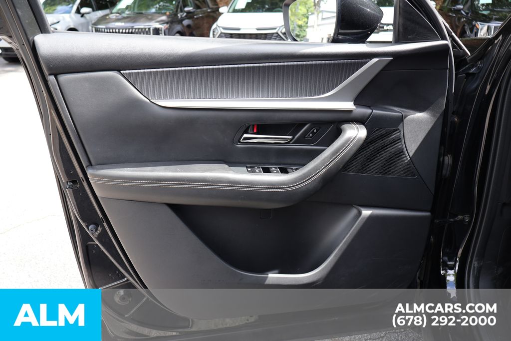 Used 2025 Black Mazda 3.3 Turbo Preferred image 10
