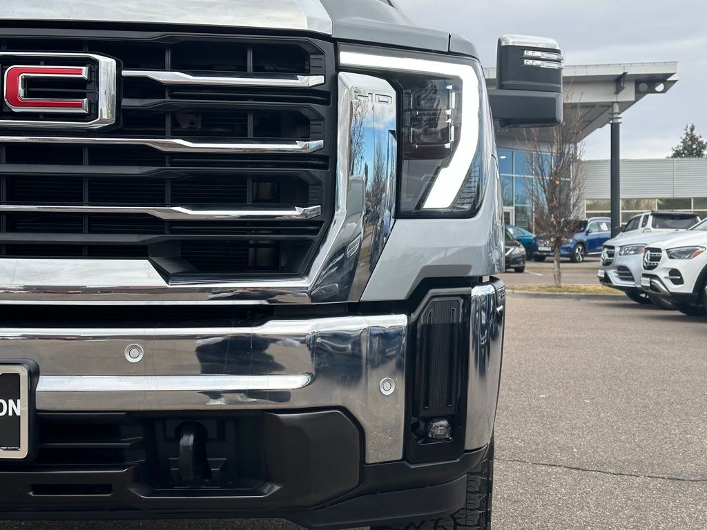 2024 GMC Sierra 2500HD SLT 9